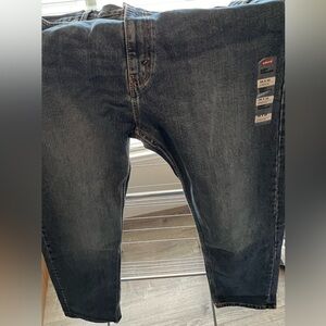 Levi’s 505 men’s regular jeans-medium wash Brand new with tags, never worn 38x32